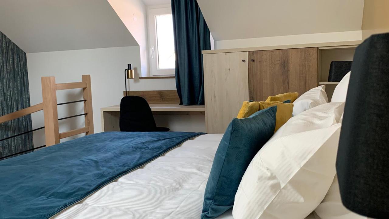 L'Hostellerie D'Acquigny Екстериор снимка