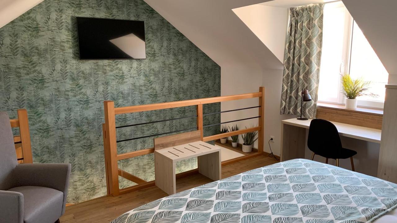 L'Hostellerie D'Acquigny Екстериор снимка