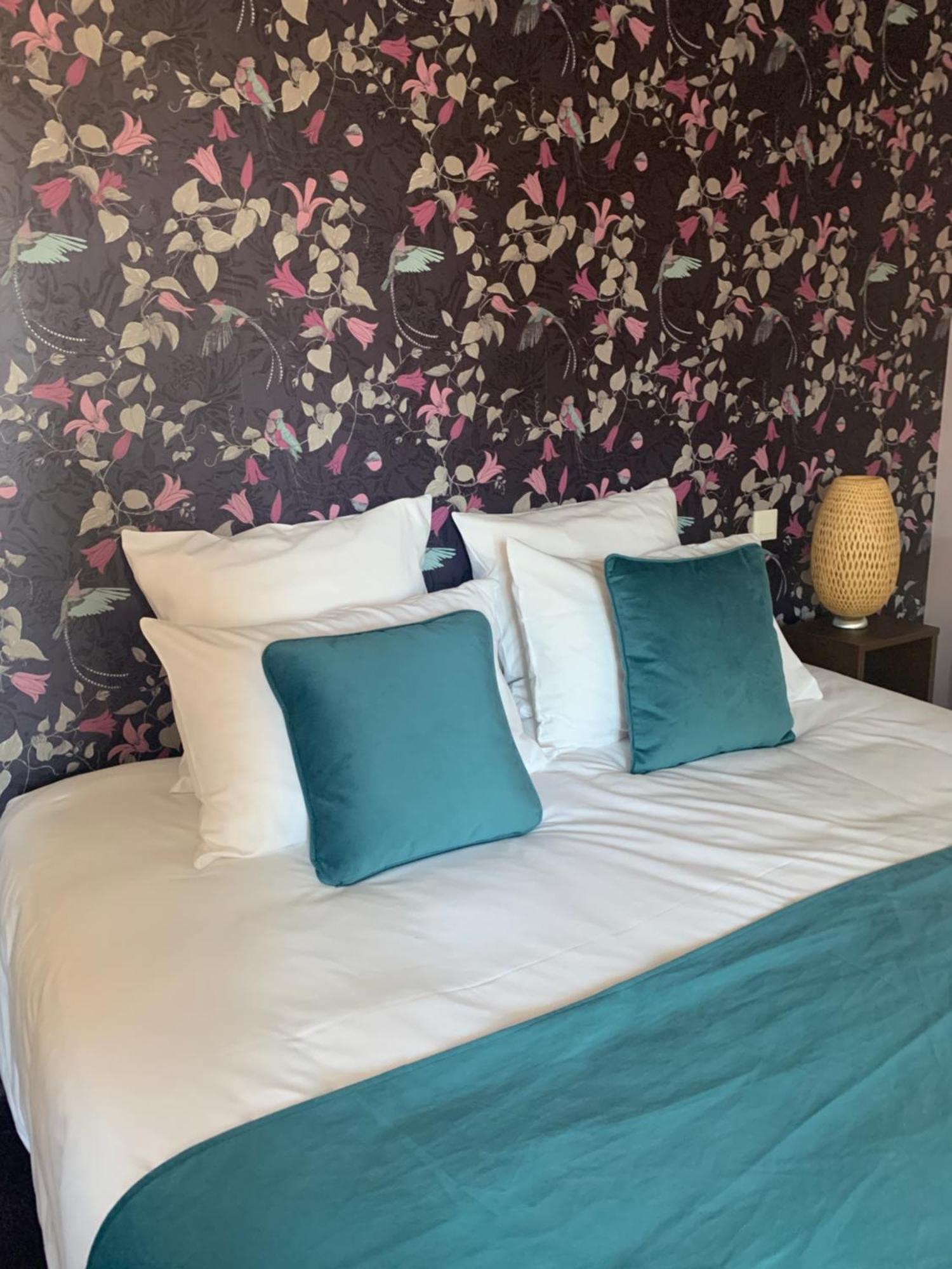 L'Hostellerie D'Acquigny Екстериор снимка
